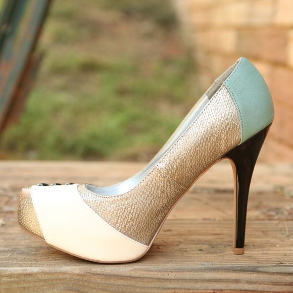 Teal, Silver and White Heels - Picture 3 of 6